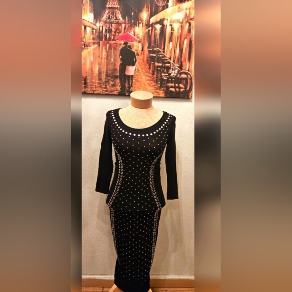 4 piece Woman's Dress Bundle Small - Picture 5 of 7